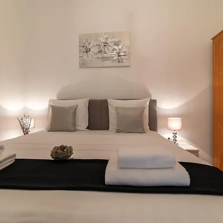 Apartment Silvia Trogir Exterior photo